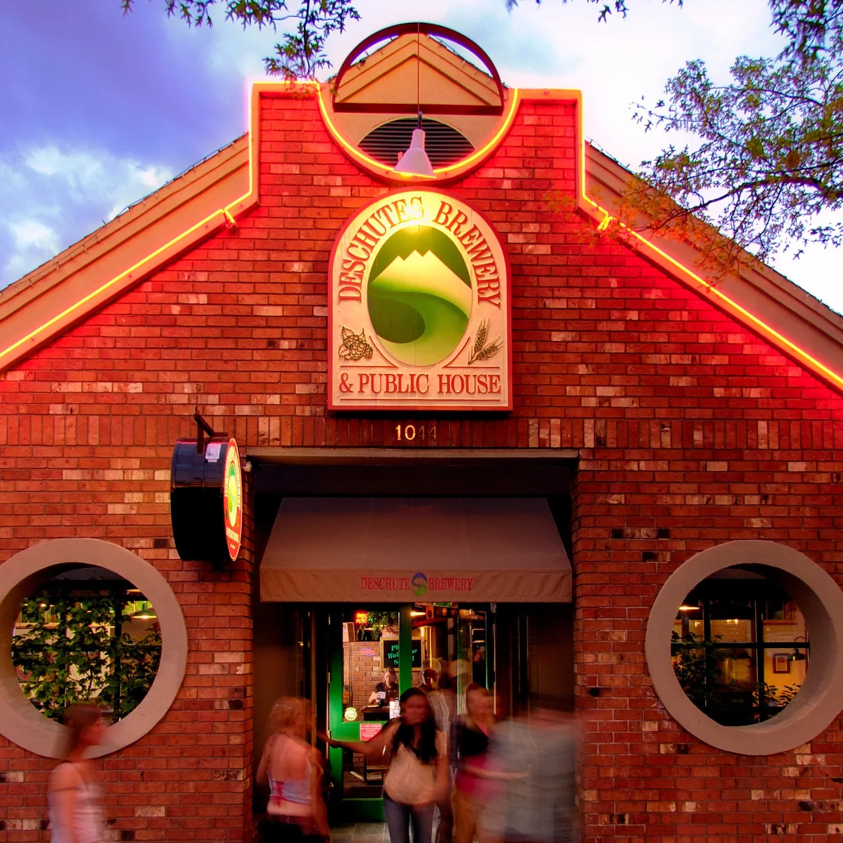 An exterior view of the Deschutes Brewery - Bend Public House during summer.